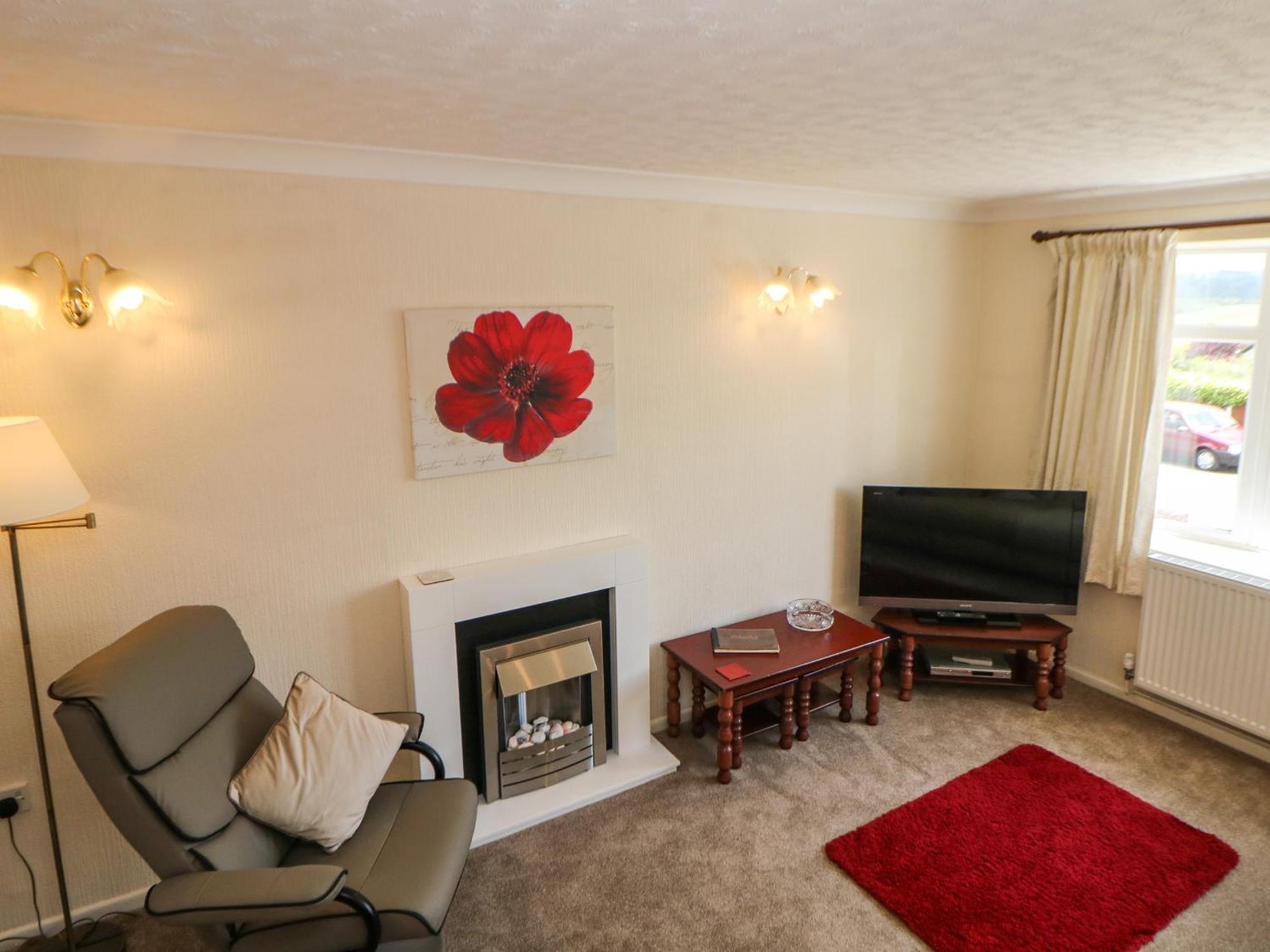 Basford View Villa Cheddleton ภายนอก รูปภาพ